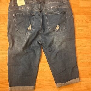 Relaxed Fit Men's Denim Jeans in Washed Blue